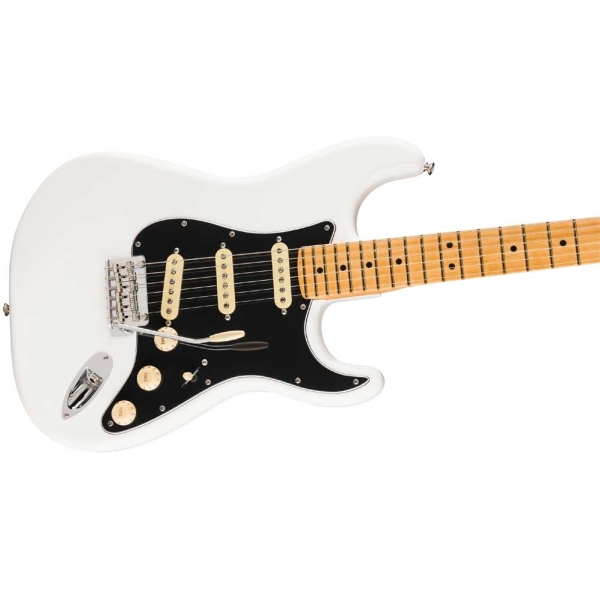 Fender Player II Stratocaster Maple Fingerboard SSS Electric Guitar with Gig bag Polar White 0140512515